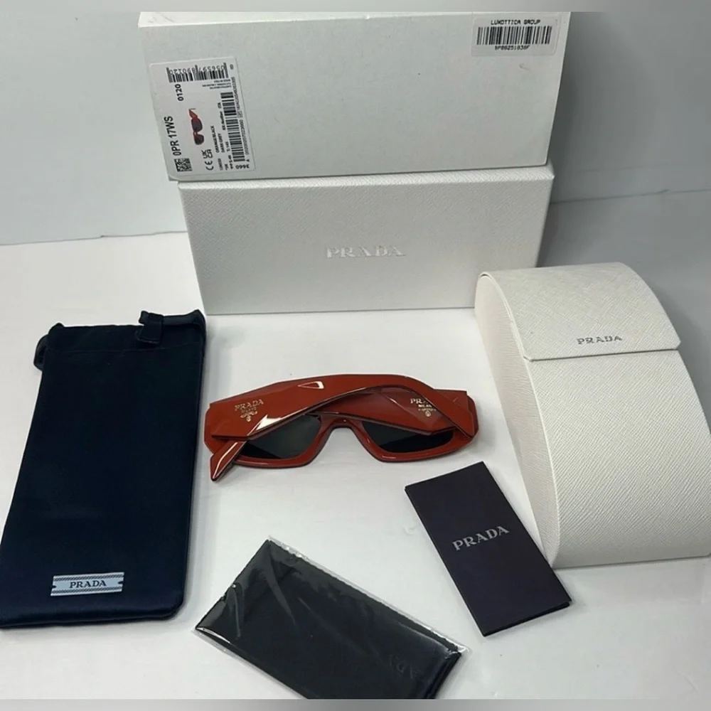 NEW Prada Sunglasses PR 17WS